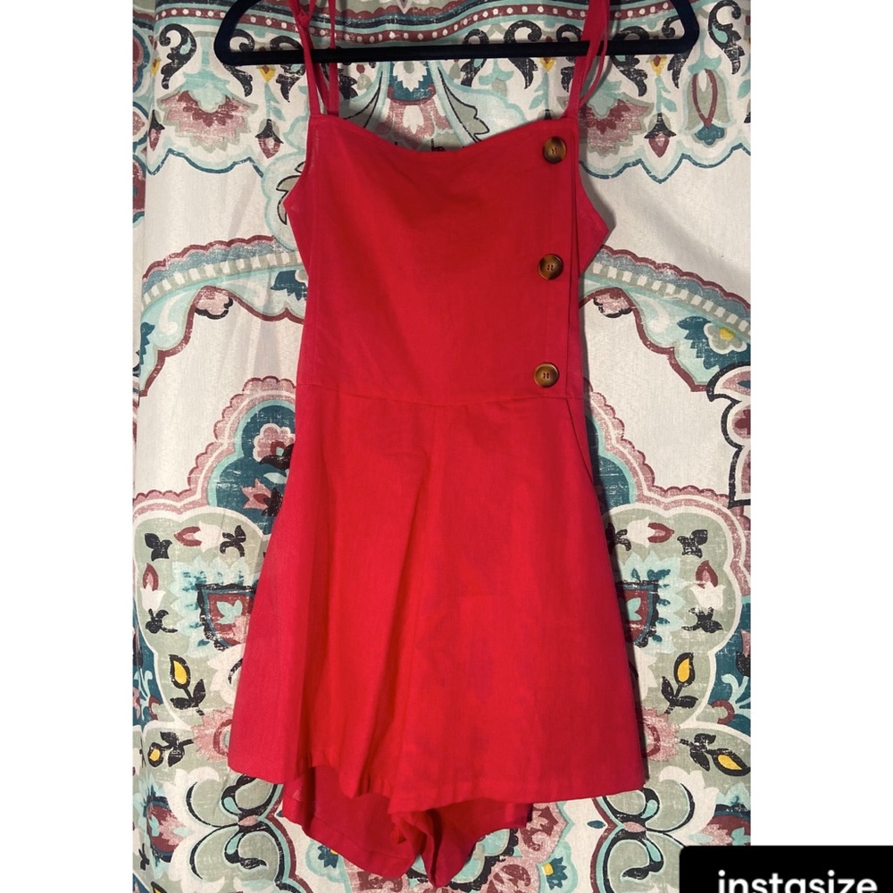 Valija Romper Size: M NEW